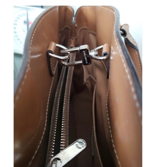 Authentic Louis Vuitton Epi Passy GM Shoulder
Hand Bag Brown with shoulder strap - Picture 11 of 15